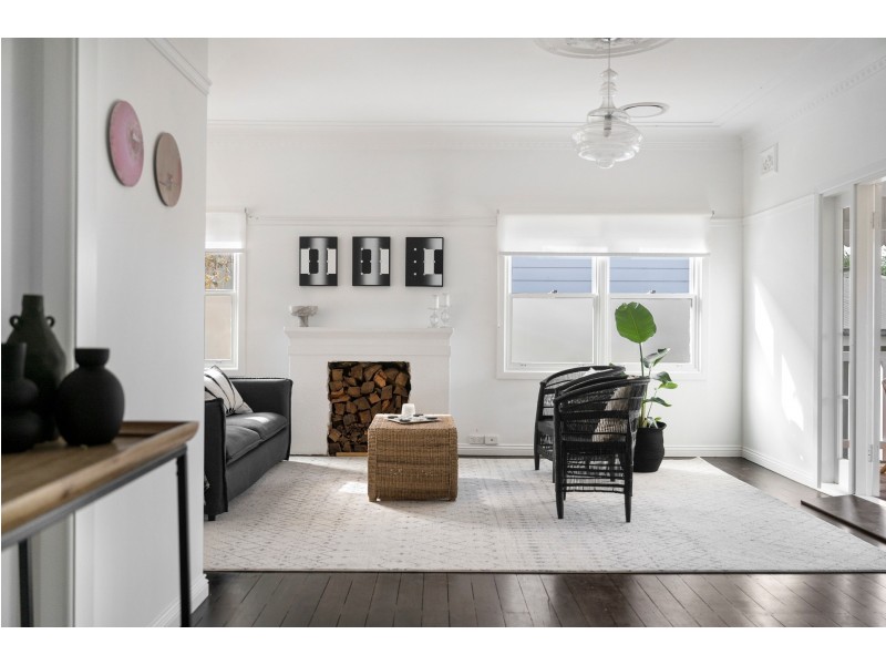 713 Barrenjoey Road, Avalon Beach NSW 2107
