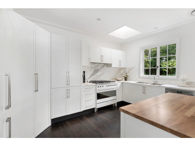 713 Barrenjoey Road, Avalon Beach NSW 2107