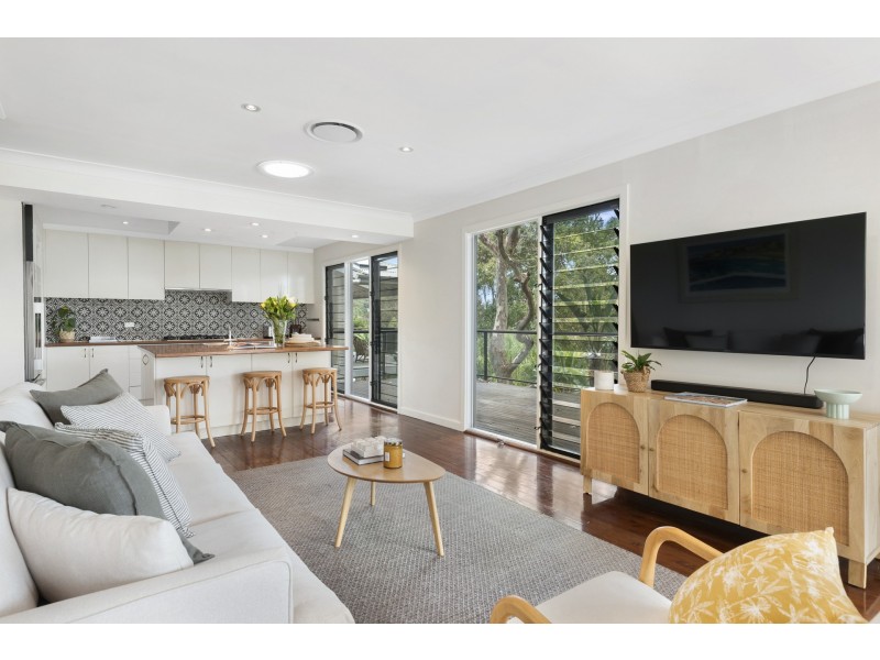 65 Dolphin Crescent, Avalon Beach NSW 2107
