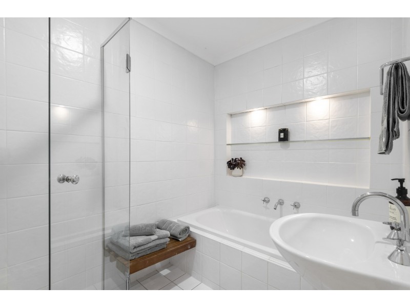 65 Dolphin Crescent, Avalon Beach NSW 2107