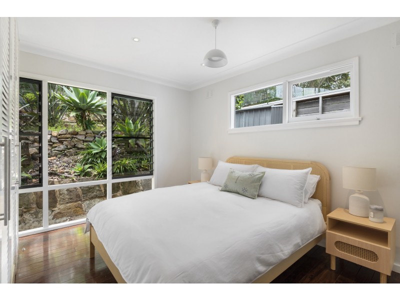 65 Dolphin Crescent, Avalon Beach NSW 2107