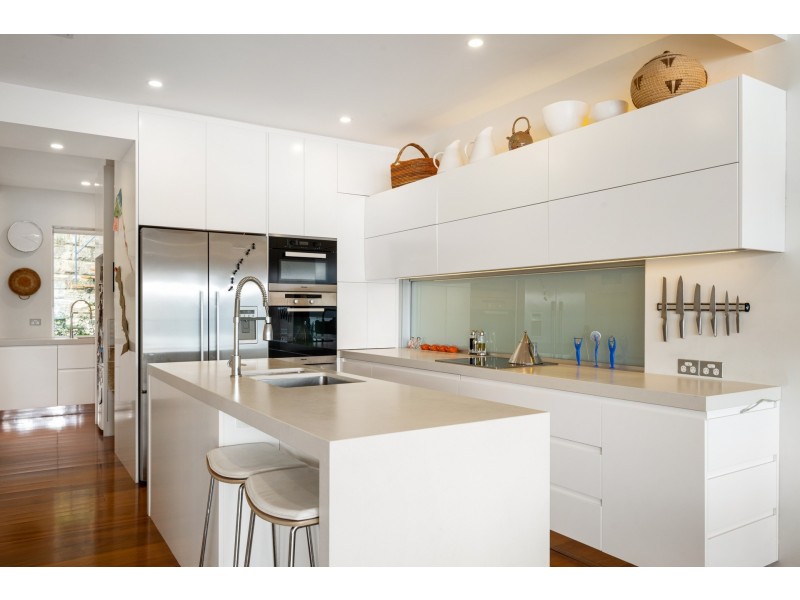 30 Paradise Avenue, Avalon Beach NSW 2107