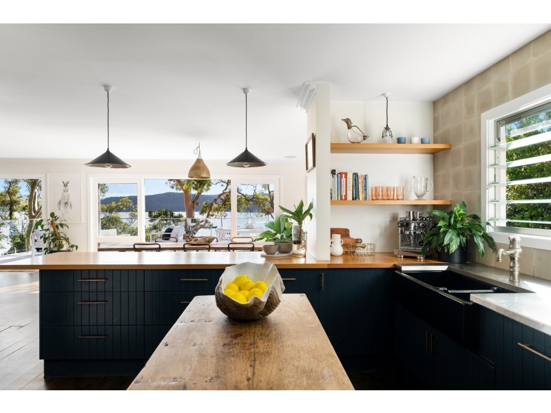 8 Paradise Avenue, Avalon Beach NSW 2107