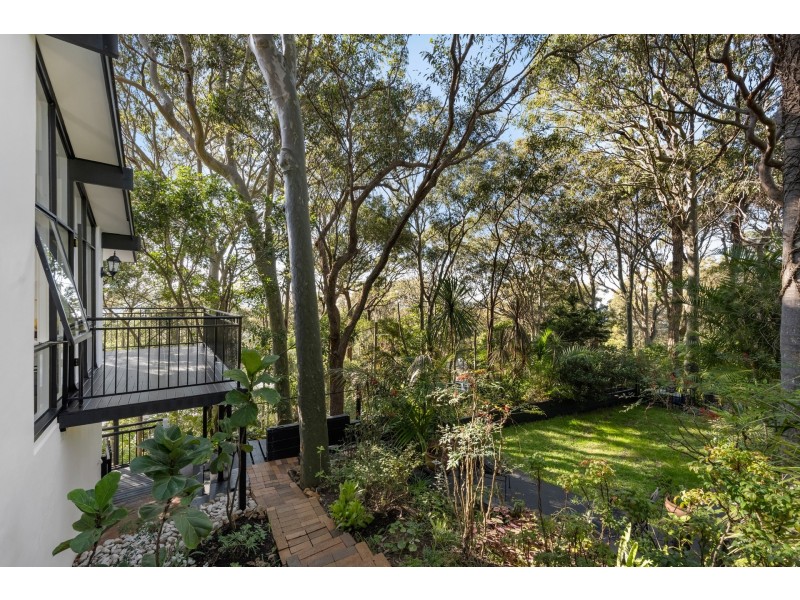 2 Riviera Avenue, Avalon Beach NSW 2107