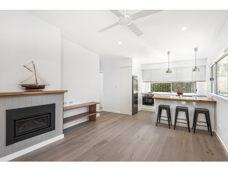 33A Wollstonecraft Avenue, Avalon Beach NSW 2107