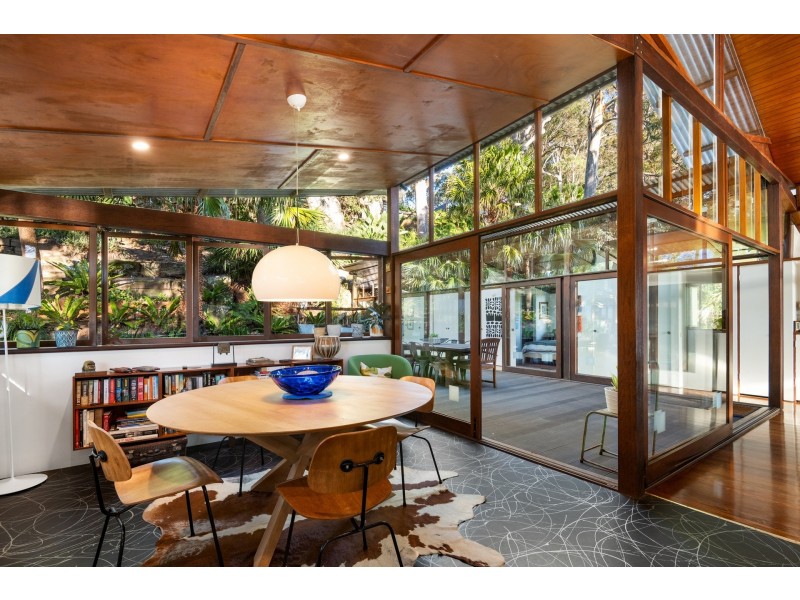 33 Hilltop Road, Avalon Beach NSW 2107