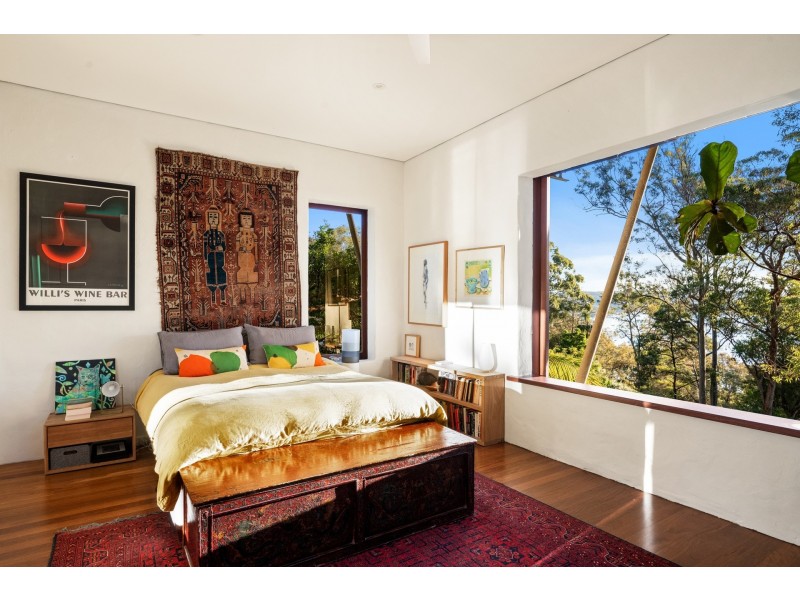 33 Hilltop Road, Avalon Beach NSW 2107