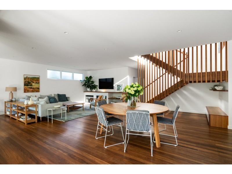 14 Bareena Road, Avalon Beach NSW 2107