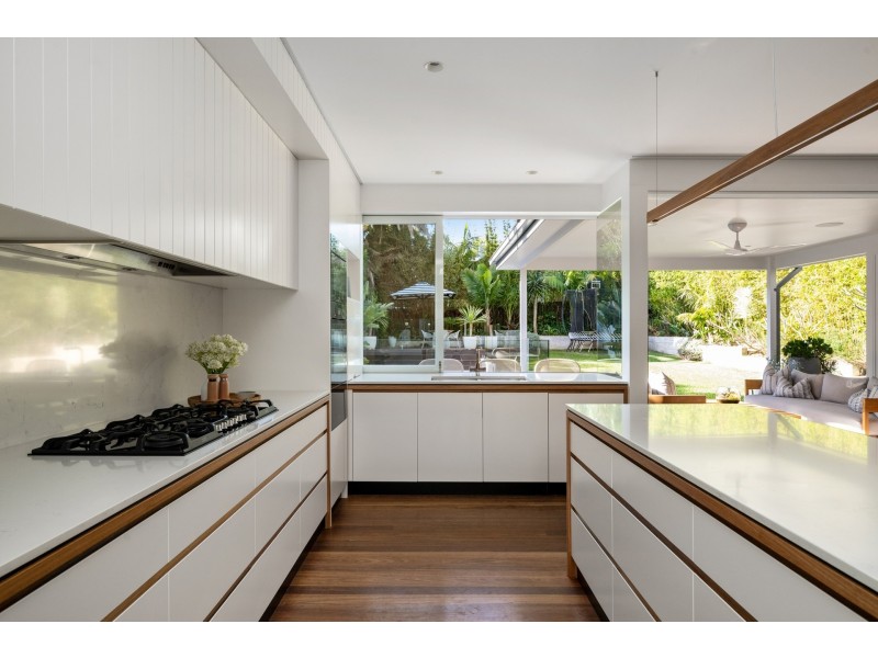 14 Bareena Road, Avalon Beach NSW 2107