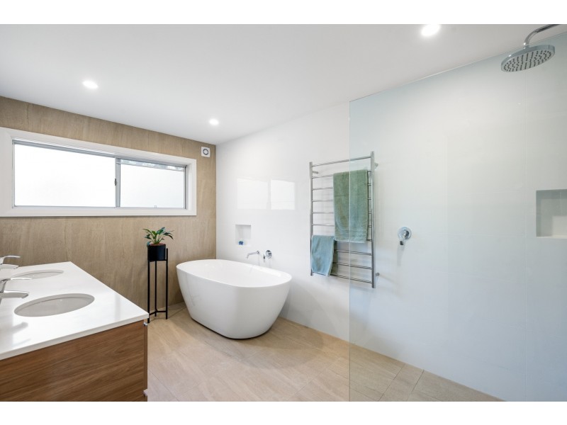 9 Koala Place, Avalon Beach NSW 2107