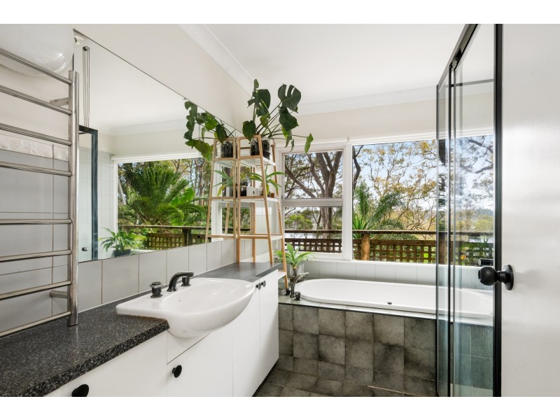 28 Trappers Way, Avalon Beach NSW 2107