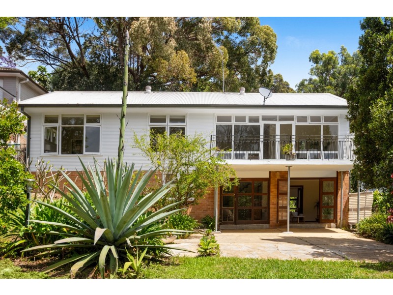 4 Old Barrenjoey Road, Avalon Beach NSW 2107