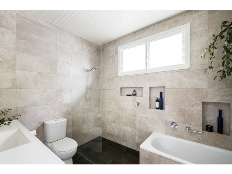 21 Elaine Avenue, Avalon Beach NSW 2107