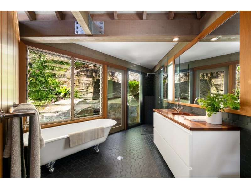 295 Hudson Parade, Avalon Beach NSW 2107