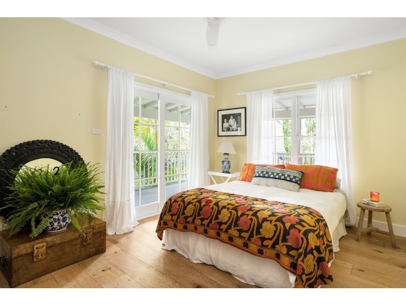 6 Coolawin Road, Avalon Beach NSW 2107