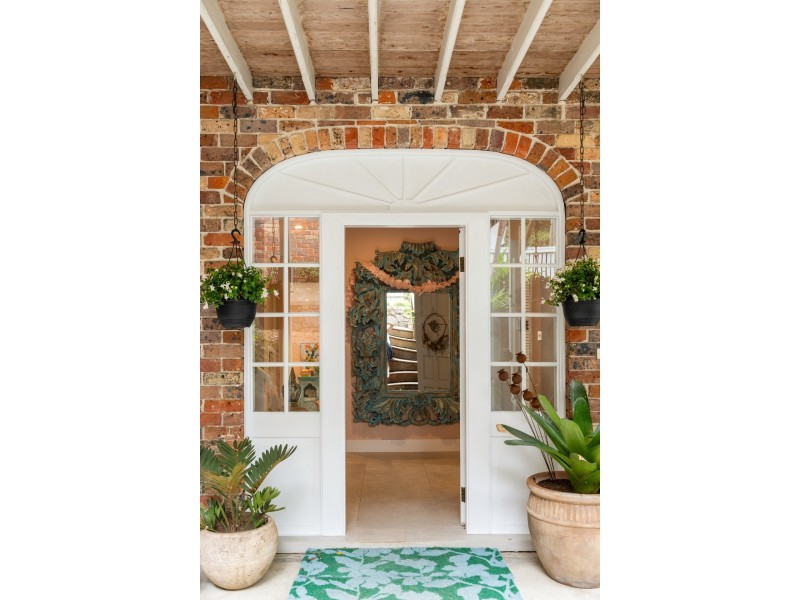 6 Coolawin Road, Avalon Beach NSW 2107