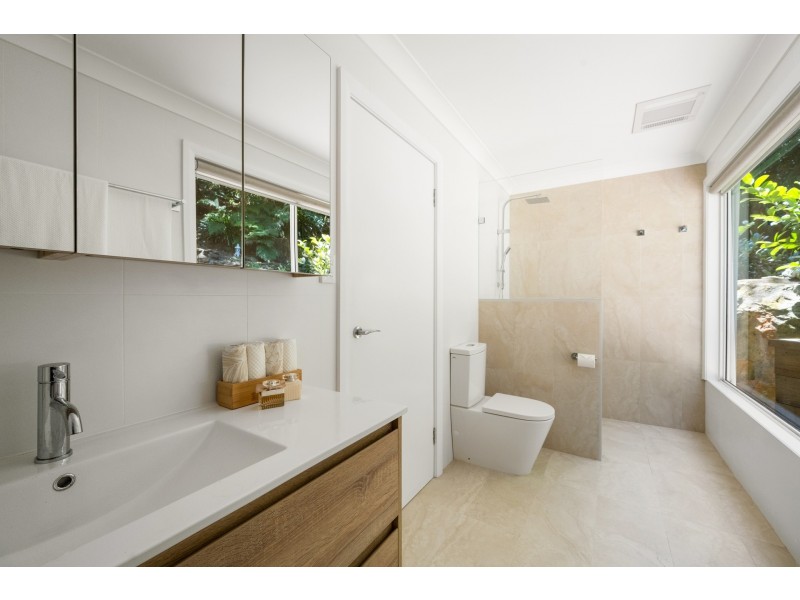 137 Mccarrs Creek Road, Church Point NSW 2105