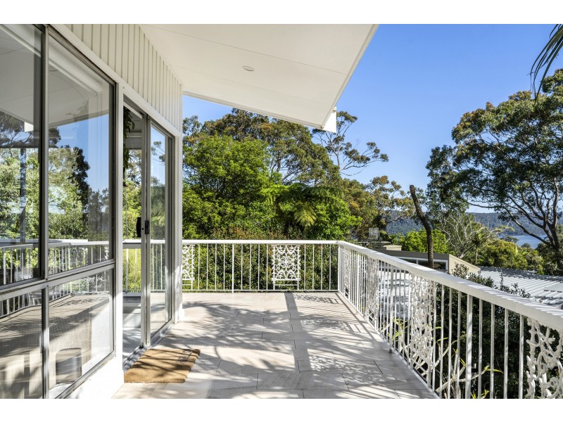 36 Loblay Crescent, Bilgola Plateau NSW 2107