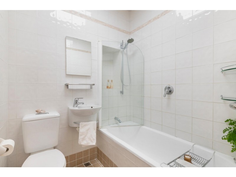 33 The Avenue, Newport NSW 2106