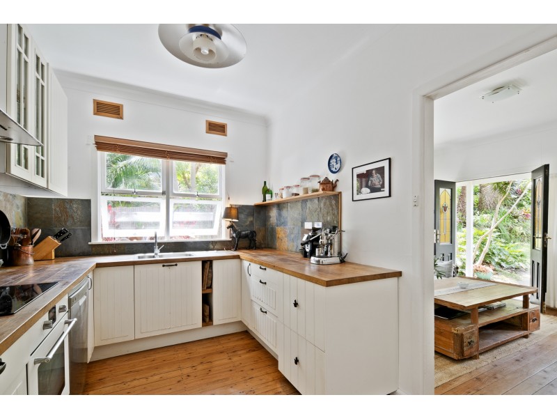 66 Whale Beach Road, Avalon Beach NSW 2107