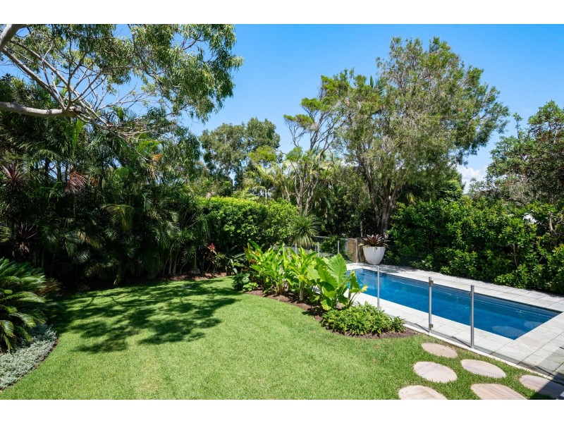 35 Bareena Road, Avalon Beach NSW 2107