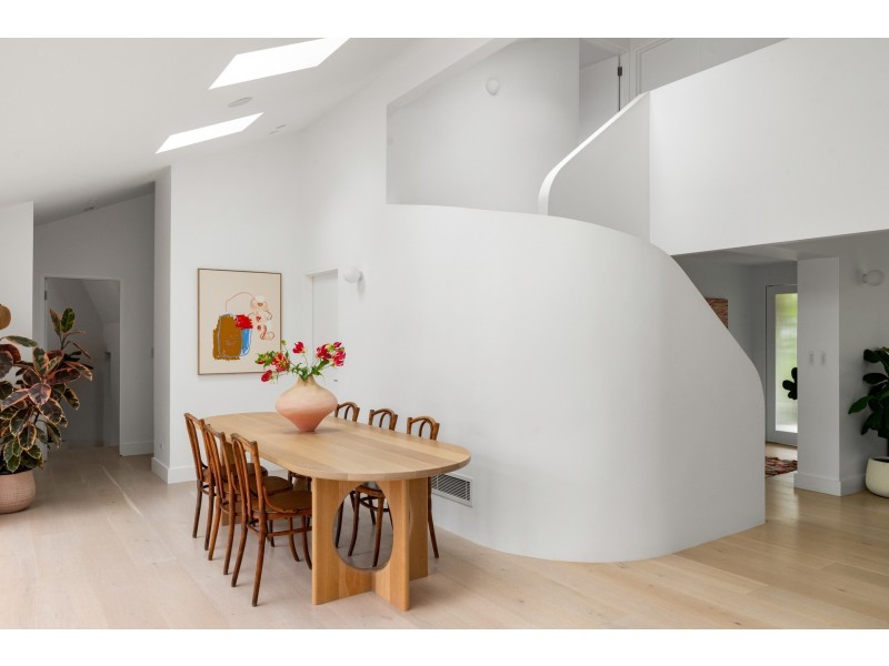 35 Bareena Road, Avalon Beach NSW 2107