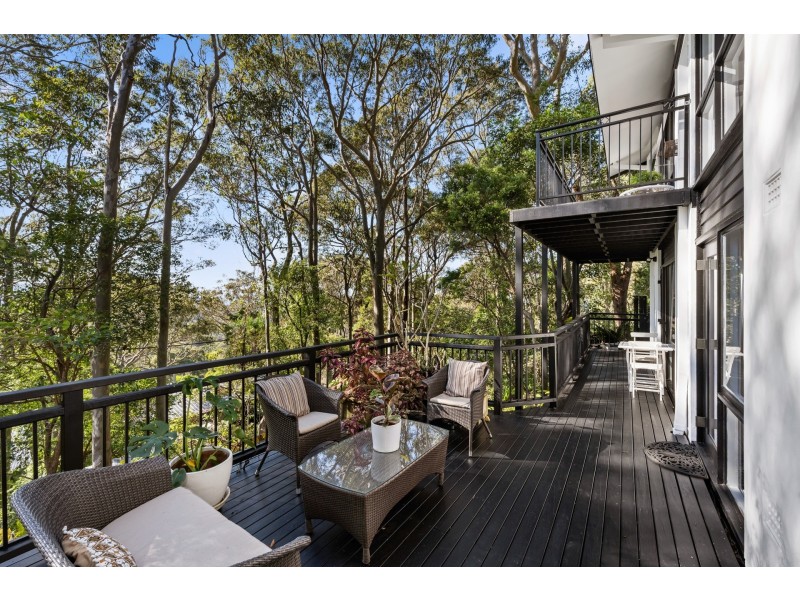 2 Riviera Avenue, Avalon Beach NSW 2107