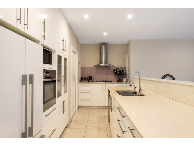 90 Central Road, Avalon Beach NSW 2107