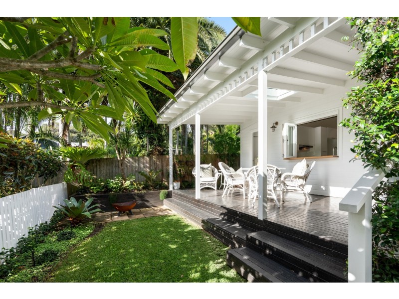 15a Whale Beach Road, Avalon Beach NSW 2107