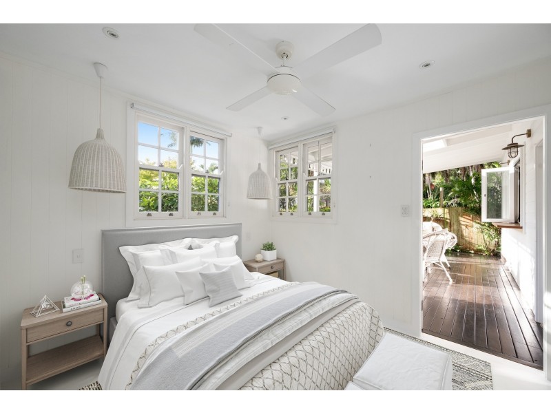 15a Whale Beach Road, Avalon Beach NSW 2107