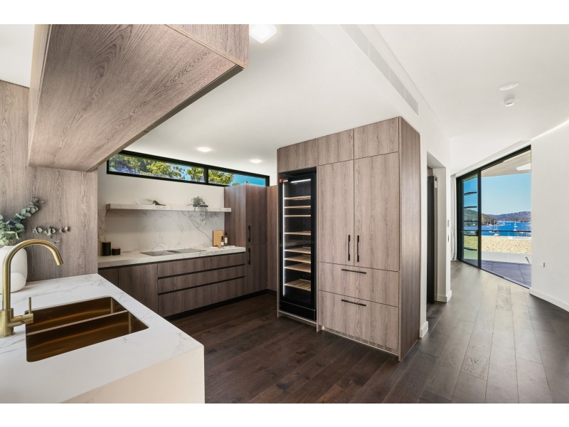 2129 Pittwater Road, Church Point NSW 2105