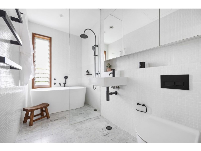 29 Whale Beach Road, Avalon Beach NSW 2107