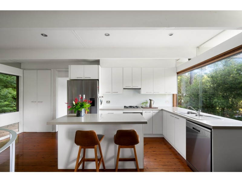 6 Buyuma Place, Avalon Beach NSW 2107