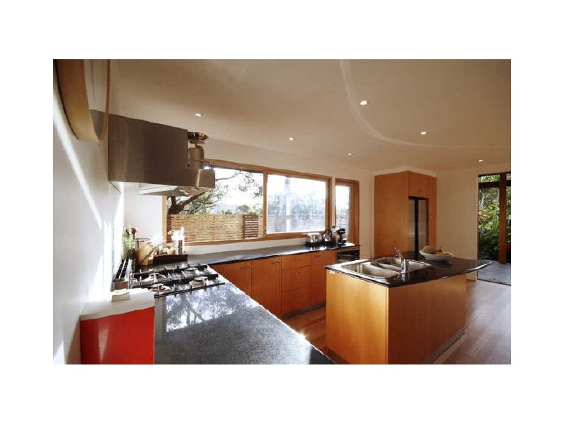 70 Whale Beach Road, Avalon NSW 2107