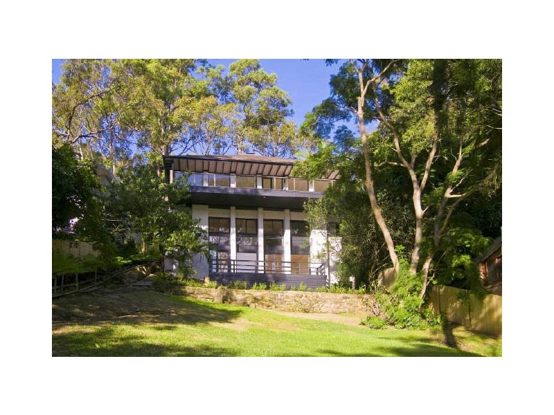 4 Paradise Avenue, Clareville NSW 2107