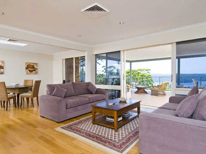 24 Loblay Crescent, Bilgola Plateau NSW 2107