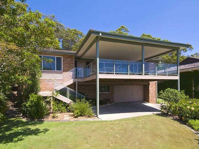 24 Loblay Crescent, Bilgola Plateau NSW 2107