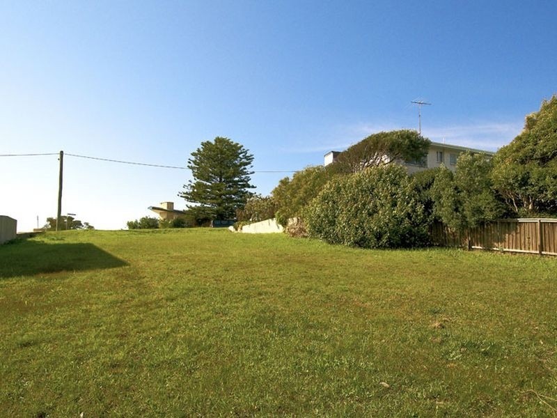 11 Surfside Avenue, Avalon NSW 2107