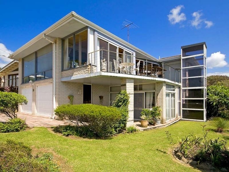 10 Surfside Av, Avalon NSW 2107