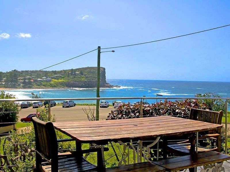 10 Surfside Av, Avalon NSW 2107