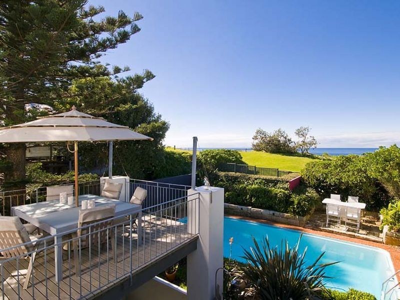 4 Watkins Road, Avalon NSW 2107