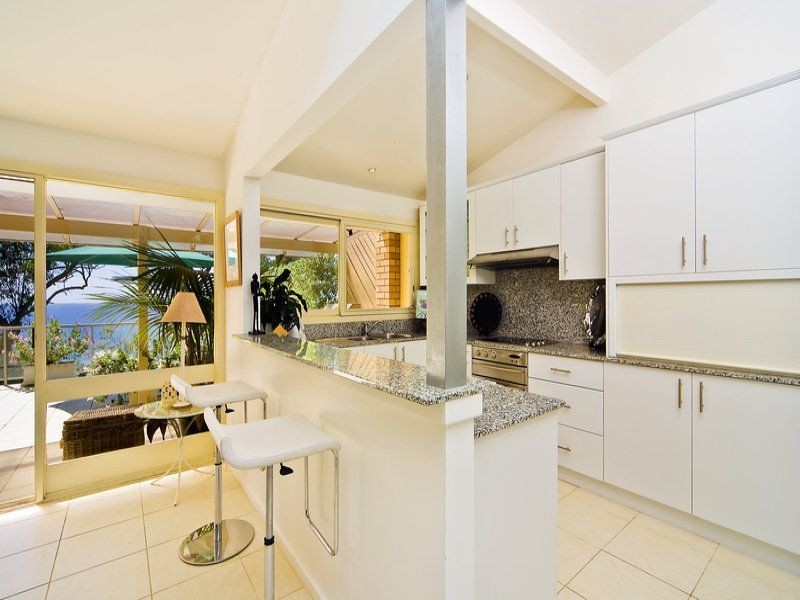 16 York Terrace, Bilgola NSW 2107