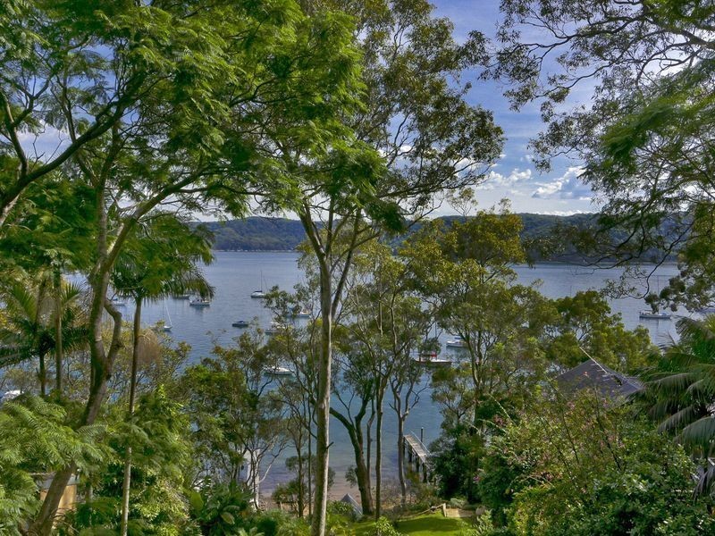 4 Paradise Avenue, Clareville NSW 2107