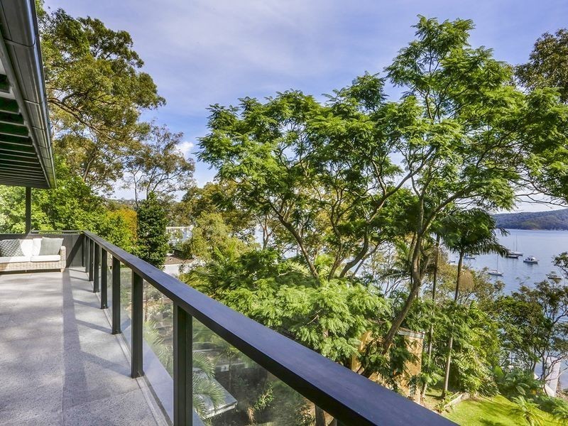 4 Paradise Avenue, Clareville NSW 2107