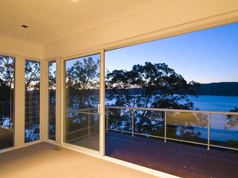 12 Paradise Avenue, Avalon NSW 2107