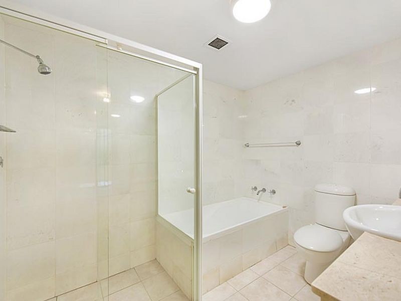 1/17-19 Old Barrenjoey Road, Avalon NSW 2107