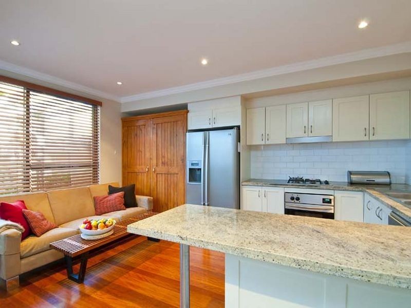 2/79-83 Foamcrest Avenue, Newport NSW 2106