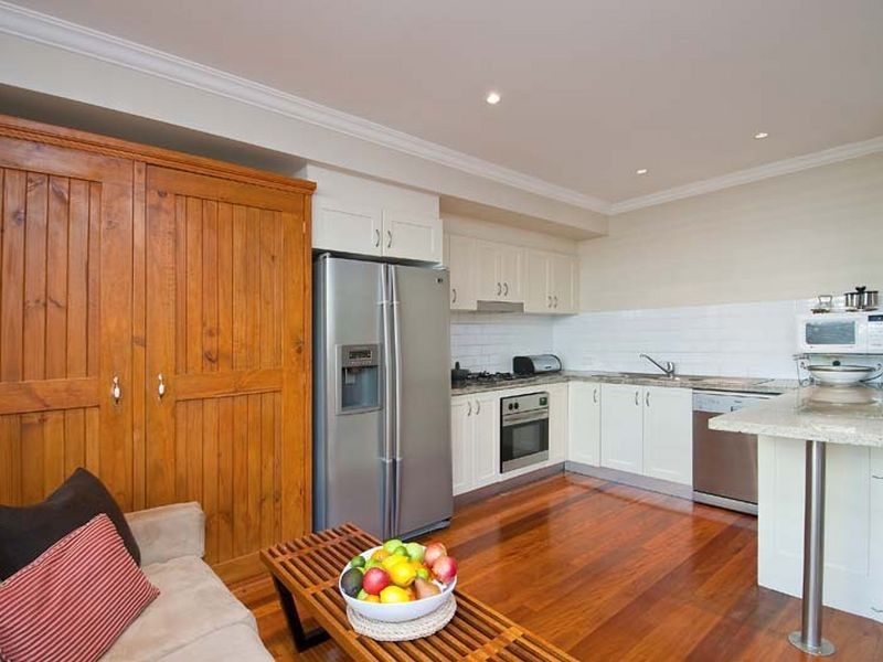 2/79-83 Foamcrest Avenue, Newport NSW 2106