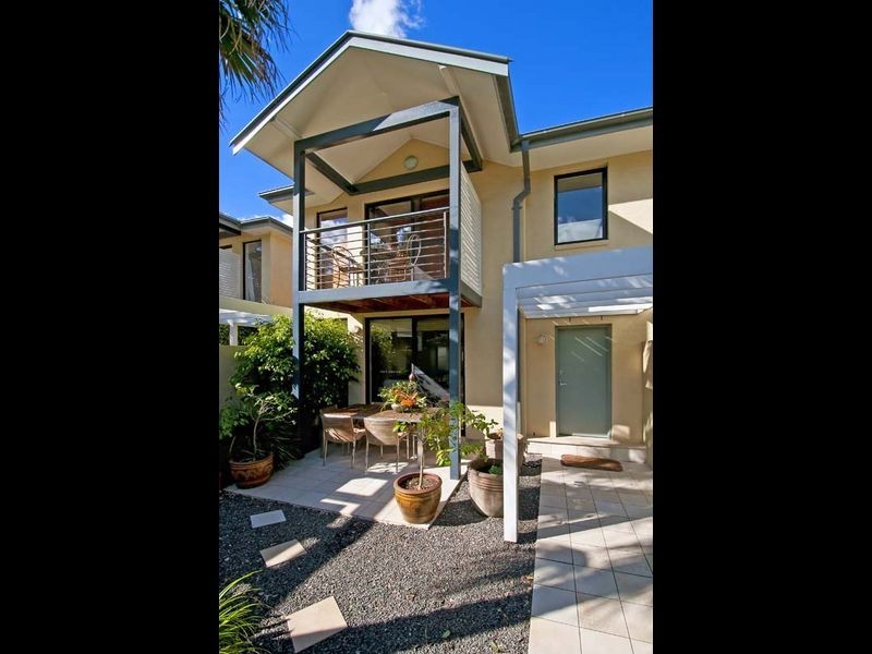 2/79-83 Foamcrest Avenue, Newport NSW 2106