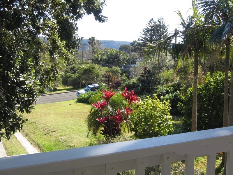 18 Watkins Road, Avalon NSW 2107